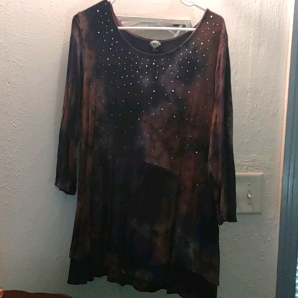 Flowy Navy and tan tunic